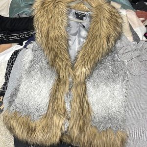 NESLAY Faux Fur Vest